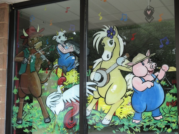 Daycare Window Painting2